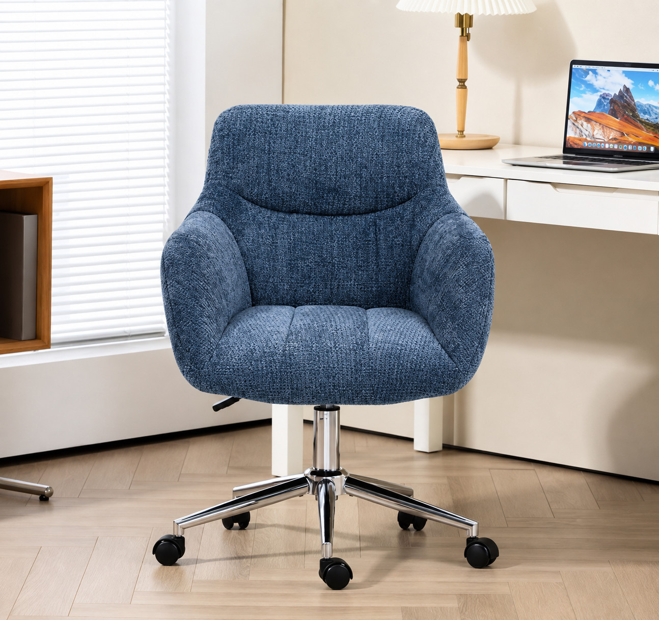 Modern Office Chair – Comfort + Style