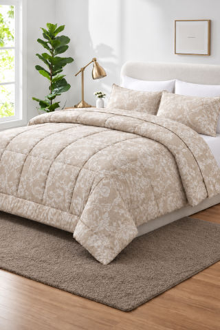 Set of  Comforter King Size .